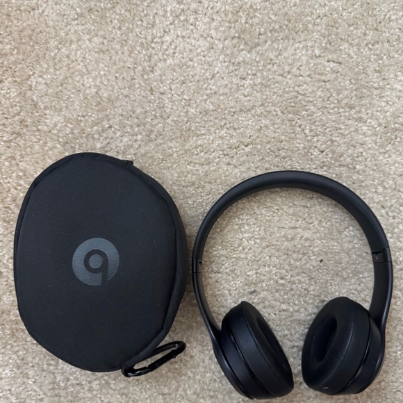 Black Beats Solo 3